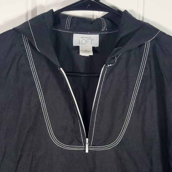 Loft Size Extra Small Black & White Contrast Stitch Hoodie - Picture 2 of 6